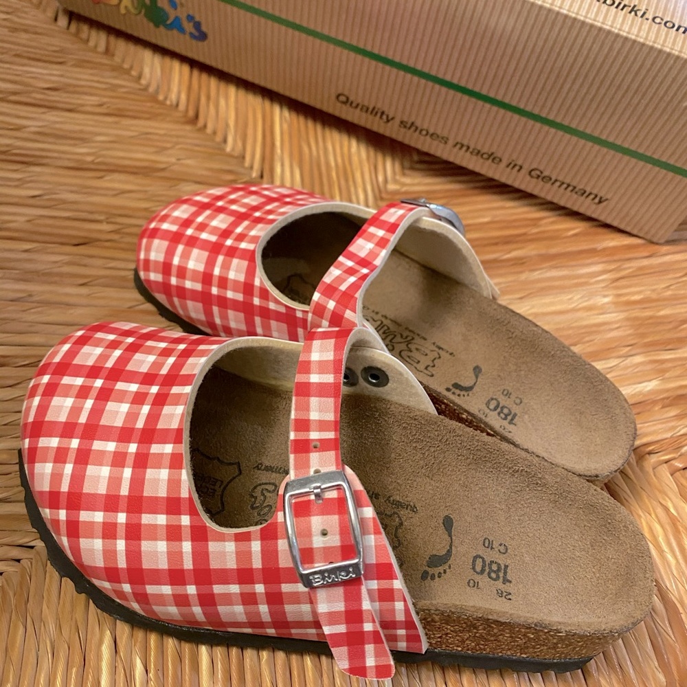 Birki’s kids clogs